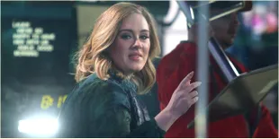 Seru Abis! Gini Jadinya Kalau Adele Karaoke di Dalam Mobil