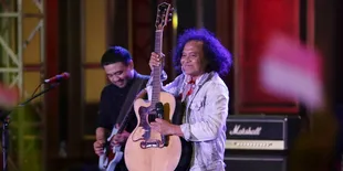 Seru! Mantan Pengacara Bharada E, Deolipa Yumara Gelar Konser 'Nyanyian Penyatu Negeri'