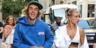 Setelah Menangis, Justin Bieber Kembali Tertawa Bersama Hailey Baldwin