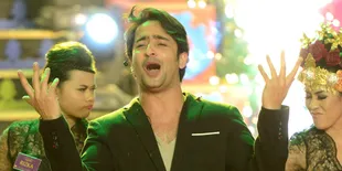 Shaheer Sheikh Pamer Pemandangan Dari Apartemen Barunya