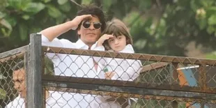 Shahrukh Khan: AbRam Khan Membuatku Jadi Lebih Baik dan Sabar