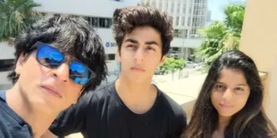 Shahrukh Khan Dilarang Aryan dan Suhana Follow Akun IG Mereka