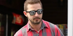 Shia LaBeouf Pamer Foto Telanjang Dalam Film Terbaru