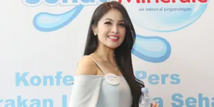Siap Tampil Kece di Pernikahan, Sandra Dewi Konsultasi ke Dokter