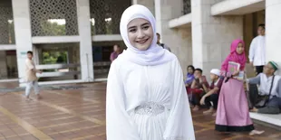 Siapkan Angpao & THR, Berapa Budget Yang Dikeluarkan Oleh Prilly Latuconsina?