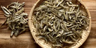 Simpan Ikan Teri Agar Tahan Lama? Begini Triknya dari Warganet