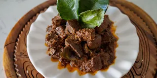 Simpan Rendang dengan Trik Ini, Rasanya Tetap Fresh Meski Disimpan Lama