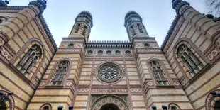 Sinagog, Tempat Favorit Muslim London untuk Berbuka Puasa