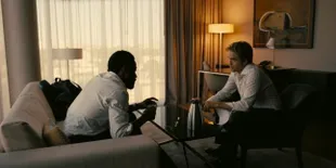 Sinopsis 'TENET' Film Terbaru Nolan, Aksi Spionase Cegah Perang Dunia III Lewat Time Inversion