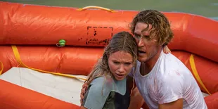 Sinopsis Film GREAT WHITE yang Tayang di TV Malam Ini, Minggu 28 Desember 2025 Jam 23.00