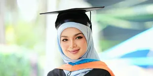 Siti Nurhaliza Raih Sarjana Kehormat Bidang Seni Kreatif dan Media, Menginspirasi Generasi Muda