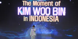 So Sweet! Kim Woo Bin Ajak Fans Kencan di Cafe