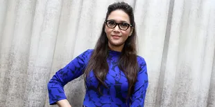 So Sweet! Maia Estianty Dapat Bunga Dari Pria Kesayangan