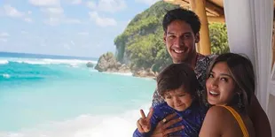 So Sweet! Usai Jessica Iskandar Nyatakan 'I Do', Richard Kyle Peluk El Barack