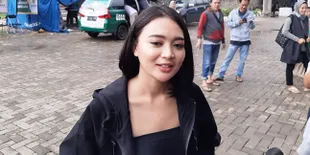 Soal Dijodohkan Dengan Ariel NOAH, WIka Salim: Bercanda Dikira Beneran