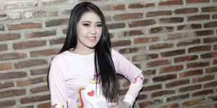 Soal DM Pelecehan Seksual, Via Vallen Tak Mau Ungkap Siapa Pelakunya