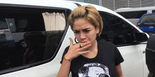 Soal Gosip Ayu &#38; Raffi Ahmad, Nikita: Kalau Nggak Benar Ya Santai Saja