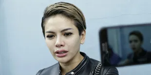 Soal Isu Tak Direstui Keluarga Dipo Latief, Nikita Mirzani Ogah Ambil Pusing