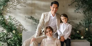 Social Distancing, Jessica Iskandar Rekam Momen Manis El Barack Belajar Dibantu Richard Kyle