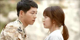 Song Joong Ki Buka Suara Soal Gosip Pacaran Dengan Song Hye Gyo