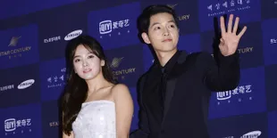Song Joong Ki Jadi Bintang Tamu Manis di Fanmeeting Song Hye Kyo