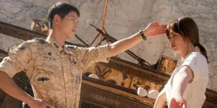 Song Joong Ki Ungkap Gaya Pacarannya Dengan Song Hye Kyo