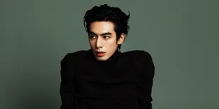 Song Weilong Pamer Pesona Dewasa di Sampul VOGUE Man Maret 2026, Gaya Wet Hair Jadi Trending