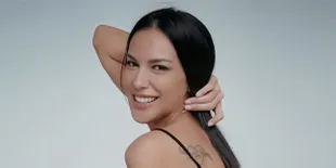 Sophia Latjuba Posting Foto Berhijab Ucapkan Selamat Hari Lebaran, Netizen Heboh