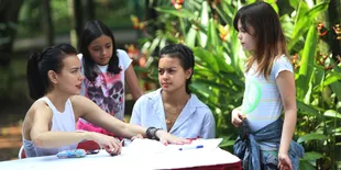 Sophia Mueller Sering Nonton Bareng Ariel dan Anaknya