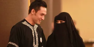 Soraya Abdullah - Indra Bruggman Akan Bulan Madu ke Tanah Suci
