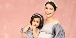 Sosialita Cilik, Anak Momo Geisha Bergaya Belanja Pakai Dress Sampai Tas Branded