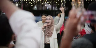 Sosialoka Gandeng Indah Yastami untuk Penampilan Internasional Perdananya, Dapat Respon Positif dari Penonton!