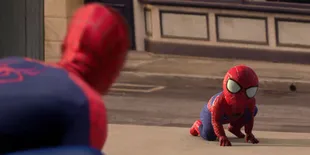 Spider-Man Bayi Ini Lucu dan Menggemaskan, Coba Deh Tonton