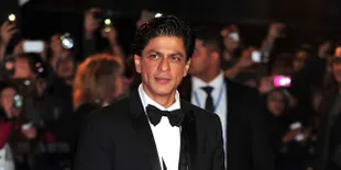 SRK: Aku Terlalu Pemalu Untuk Beri Pendidikan Seks Pada Anakku