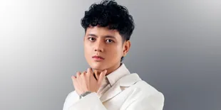 Stevan Suarakan Rasa Sepi di Balik Rutinitas Pekerja Lewat 'Lama Tak Bermalam Minggu'