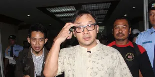 Subur Nyalon Presiden, Adi Bing Slamet Suruh Nyatok Rambut