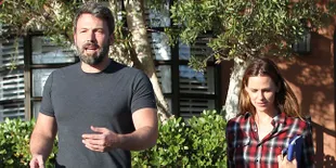 Sudah Cerai, Ben Affleck &#38; Jennifer Garner Tidur Bersebelahan?
