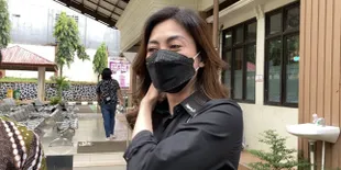 Sudah Tak Ada Dendam, Dhena Devanka Akui Hubungannya dengan Jonathan Frizzy Lebih Baik