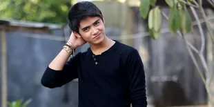 Sukses Jadi Pesinetron, Aliando Syarief Siap Gelar Mini Konser