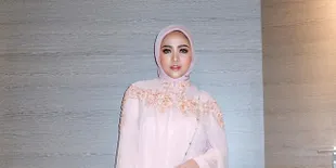 Sumbang Baju Hazmat Buat Perawat Virus Corona di RS, Rachel Vennya Sempat Dikritik Netizen Karena Dikira Akui Uang Sumbangan Sebagai Uang Pribadi