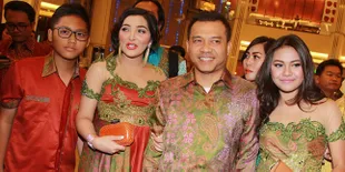 Super Kompak! Aurel &#38; Azriel Ikut-Ikutan Arsy 'Ngedot' Botol Bayi