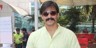 Super Telat! Vivek Oberoi Pede Baru Ikut Ice Bucket Challenge