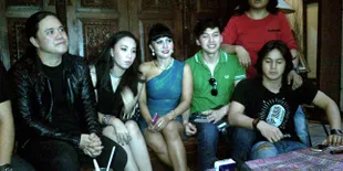 Sutradara Biarkan Makhluk Halus Eksis di 'HANTU GUDANG CIBUBUR'