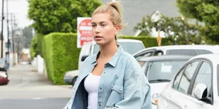 Sweet! Hailey Baldwin Dapat Jam Tangan Mewah Dari Justin Bieber