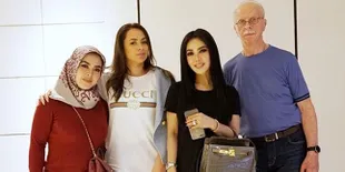 Syahrini Posting Curhatan di IG Story, Jawaban Terkait Pengakuan 'Ayah Angkat'?