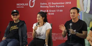 Syuting 'ARUNA DAN LIDAHNYA', Dian Sastro 'Kapok' Makan Kacang Koah