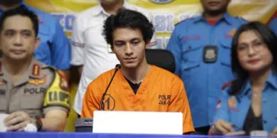 Tahan Tangis &#38; Tetap Tegar, Jefri Nichol Minta Maaf Pada Fans dan Keluarga