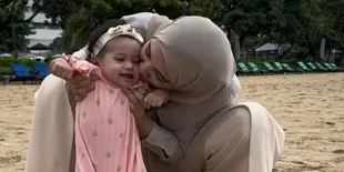Tak Berniat Adopsi, Zaskia Sungkar Sebut Pertemuan dengan Humaira Adalah Takdir Tuhan