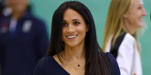 Tak Ditemani Pangeran Harry, Meghan Markle Dandan Cantik & Anggun