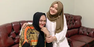 Tak Hadir di Preskon Hasil Otopsi Lina, Ini yang Dilakukan Putri Delina Bareng Adik-Adiknya